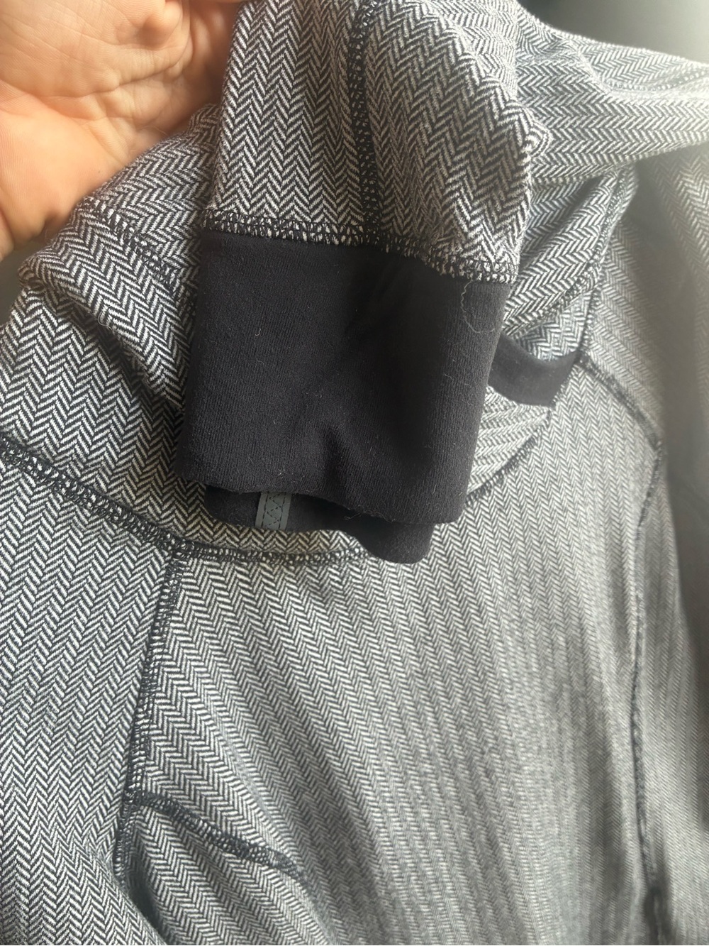 Lululemon pullover - Picture 5 of 5